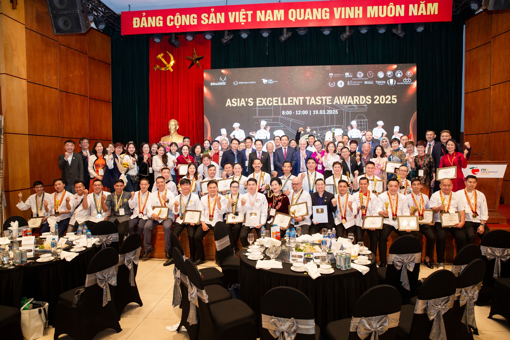 2d-one-dong-hanh-to-chuc-asias-excellent-taste-awards